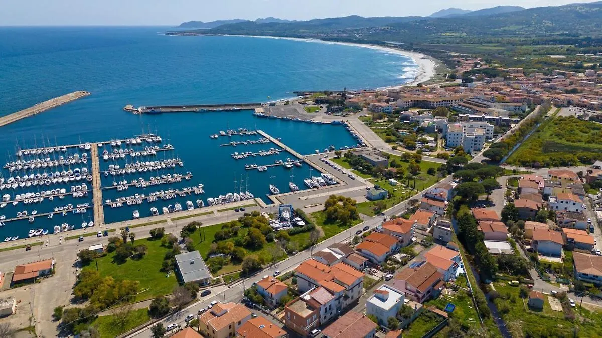 Beach Apartment, Comodo Tra Il Centro E Il Mare Posada  0*, Posada (Sardinia)