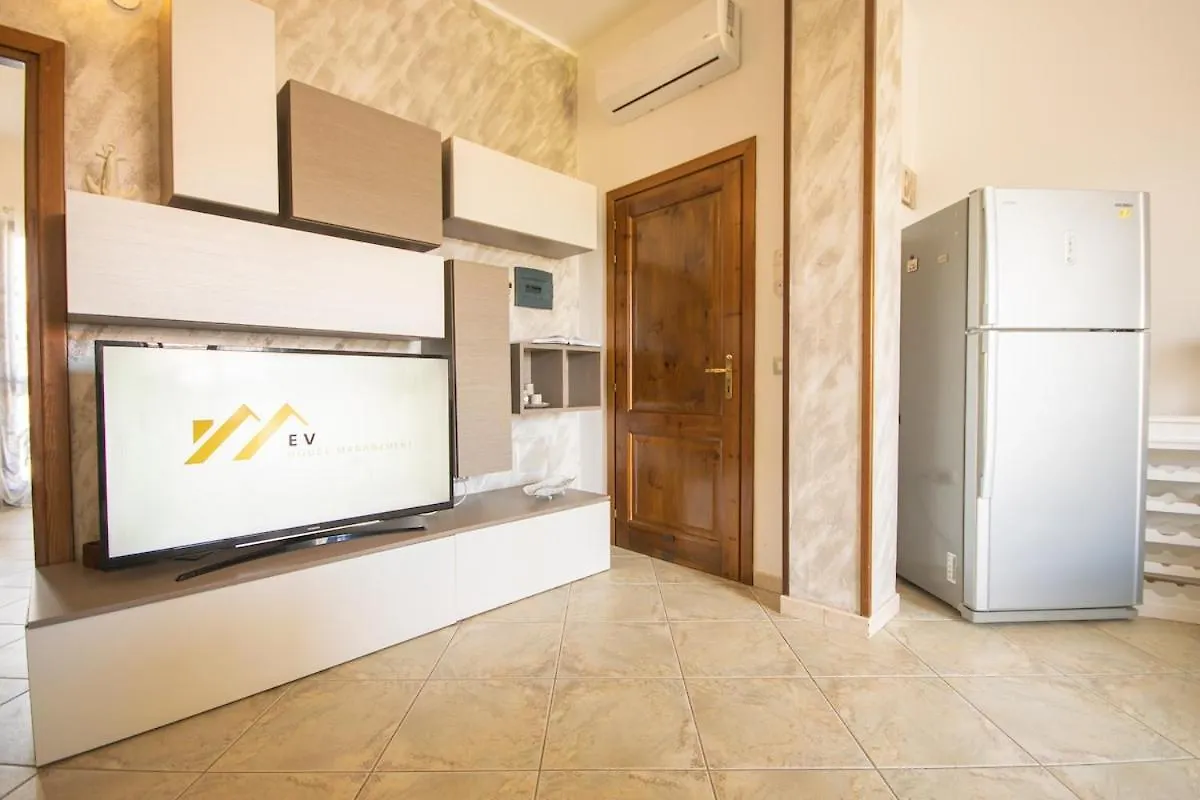 Beach Apartment, Comodo Tra Il Centro E Il Mare Posada