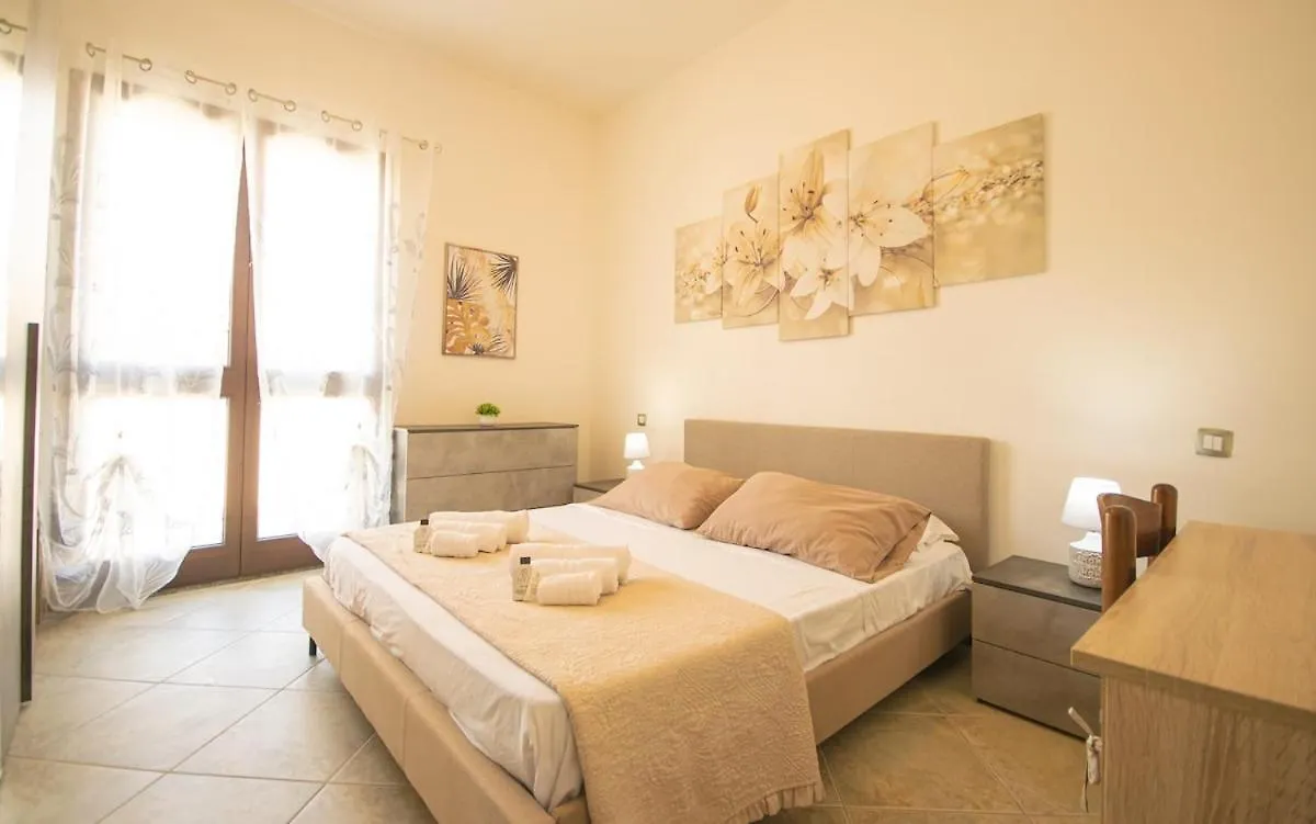 Beach Apartment, Comodo Tra Il Centro E Il Mare Posada